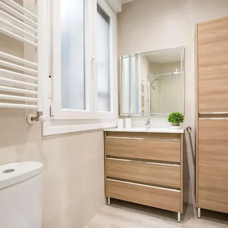 Piso En El Centro De Bilbao, Frente A La Alhondiga 아파트